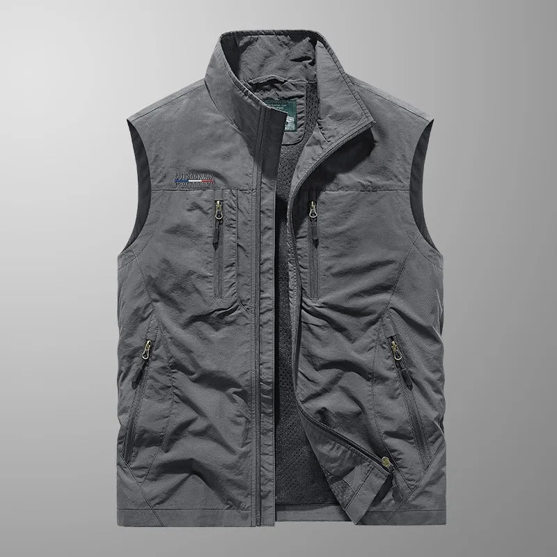 Hunter | Sleeveless Cargo Vest 2