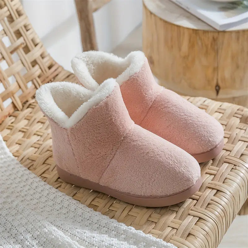 LARA - Comfortable and Warm Women's Slippers 0