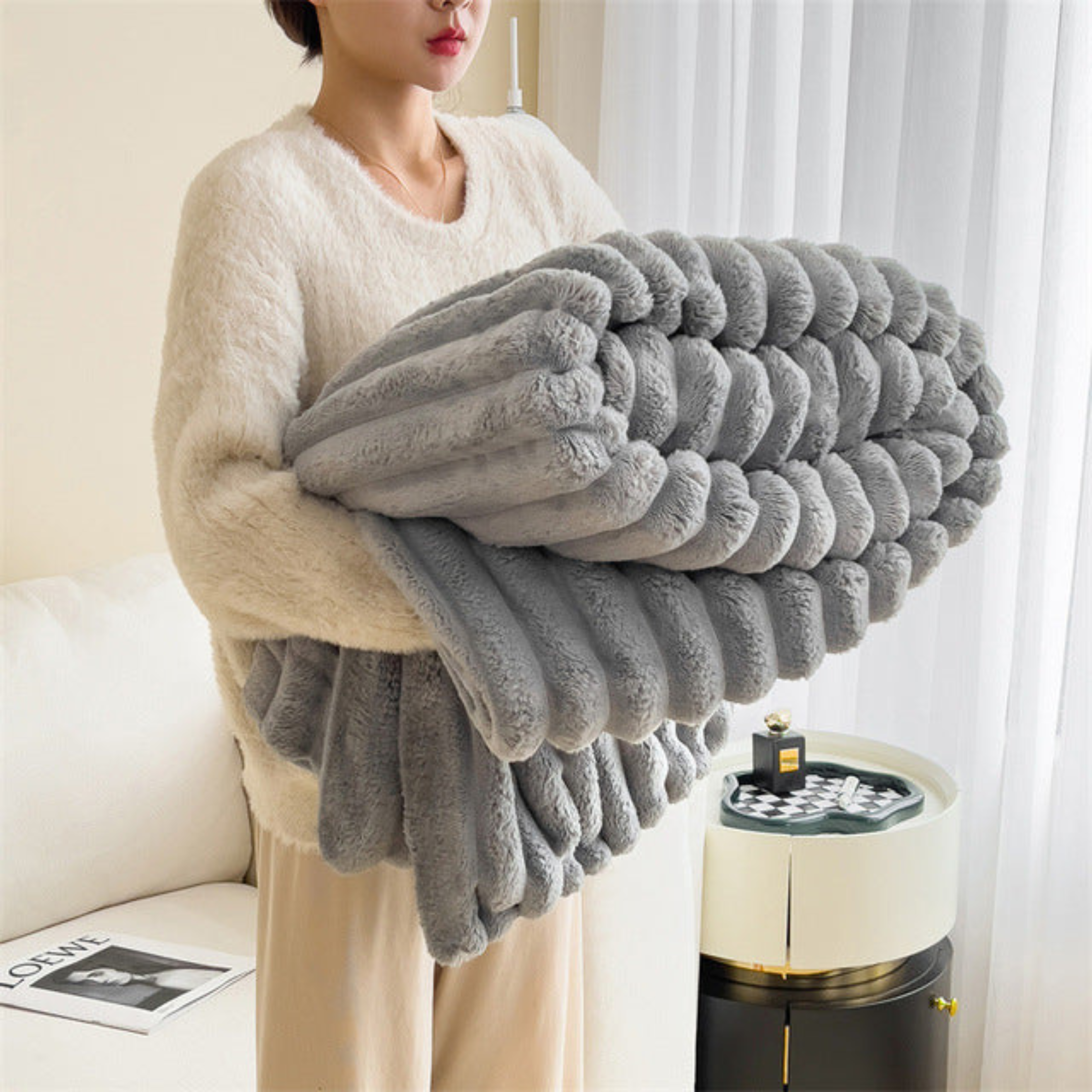 Luxury Fluffy Blanket | Soft, Cozy and Stylish Throw 1