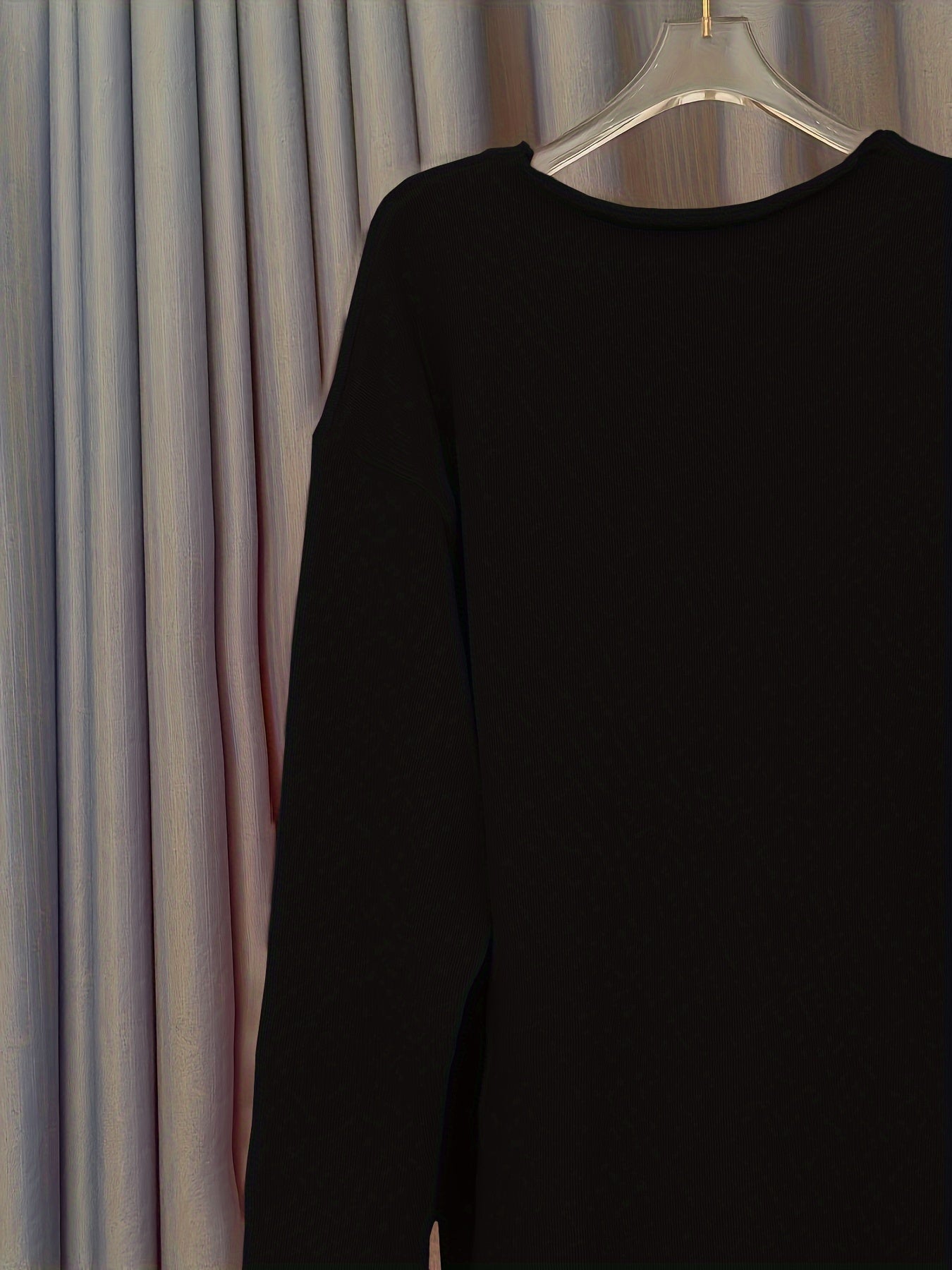 Valerie | Women's Casual V-Neck Sweater | Plus Size 6