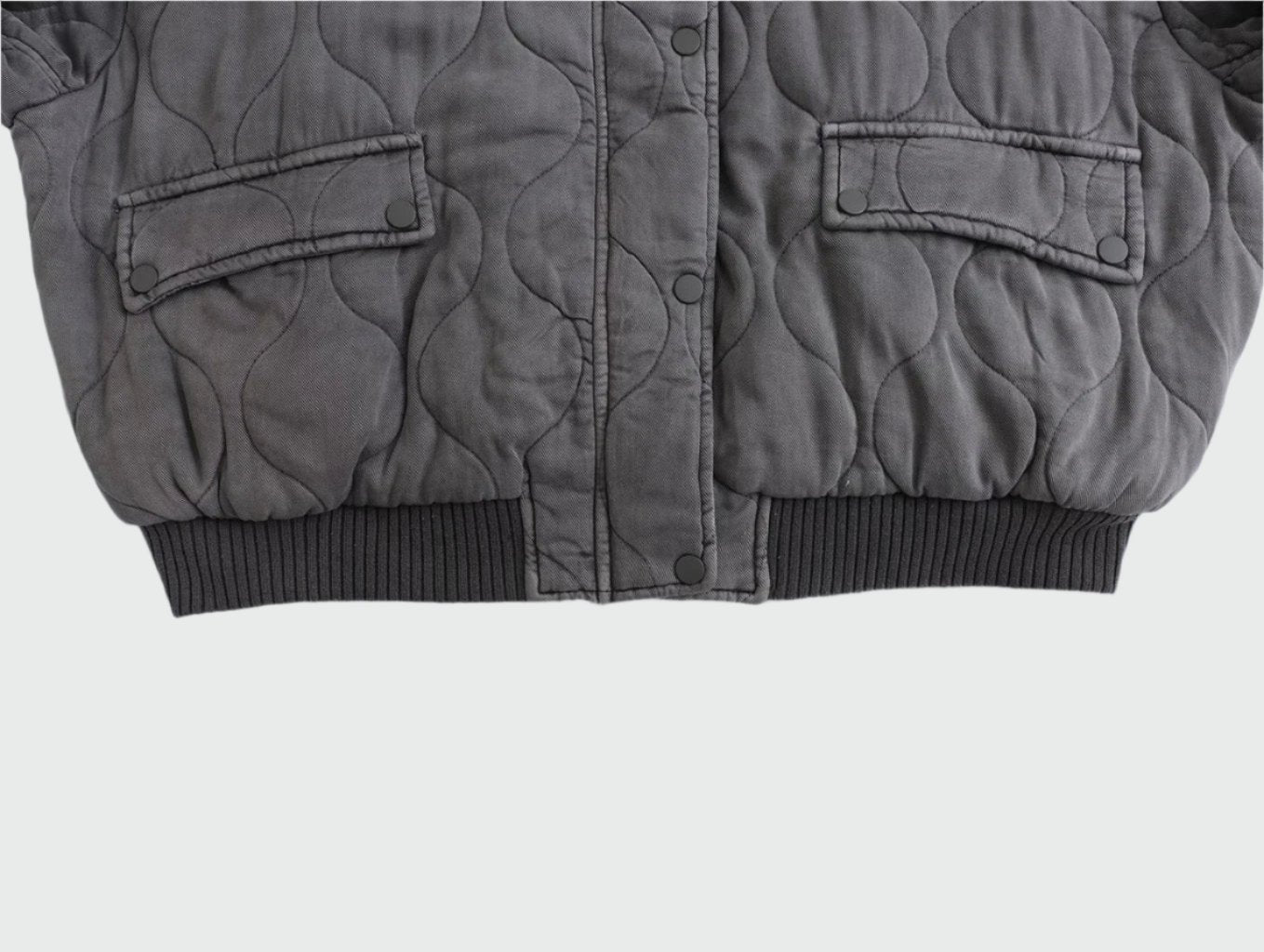 Wide-cut jackets for women with pockets and buttons 5