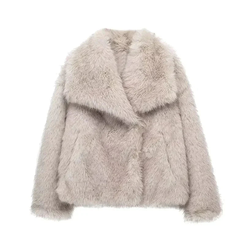 Winter jackets elegant and cozy – Luxurious women's fur coat in beige 0