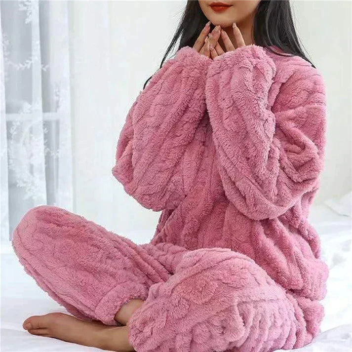 Women's flannel pajama set – cozy and stylish for home 5