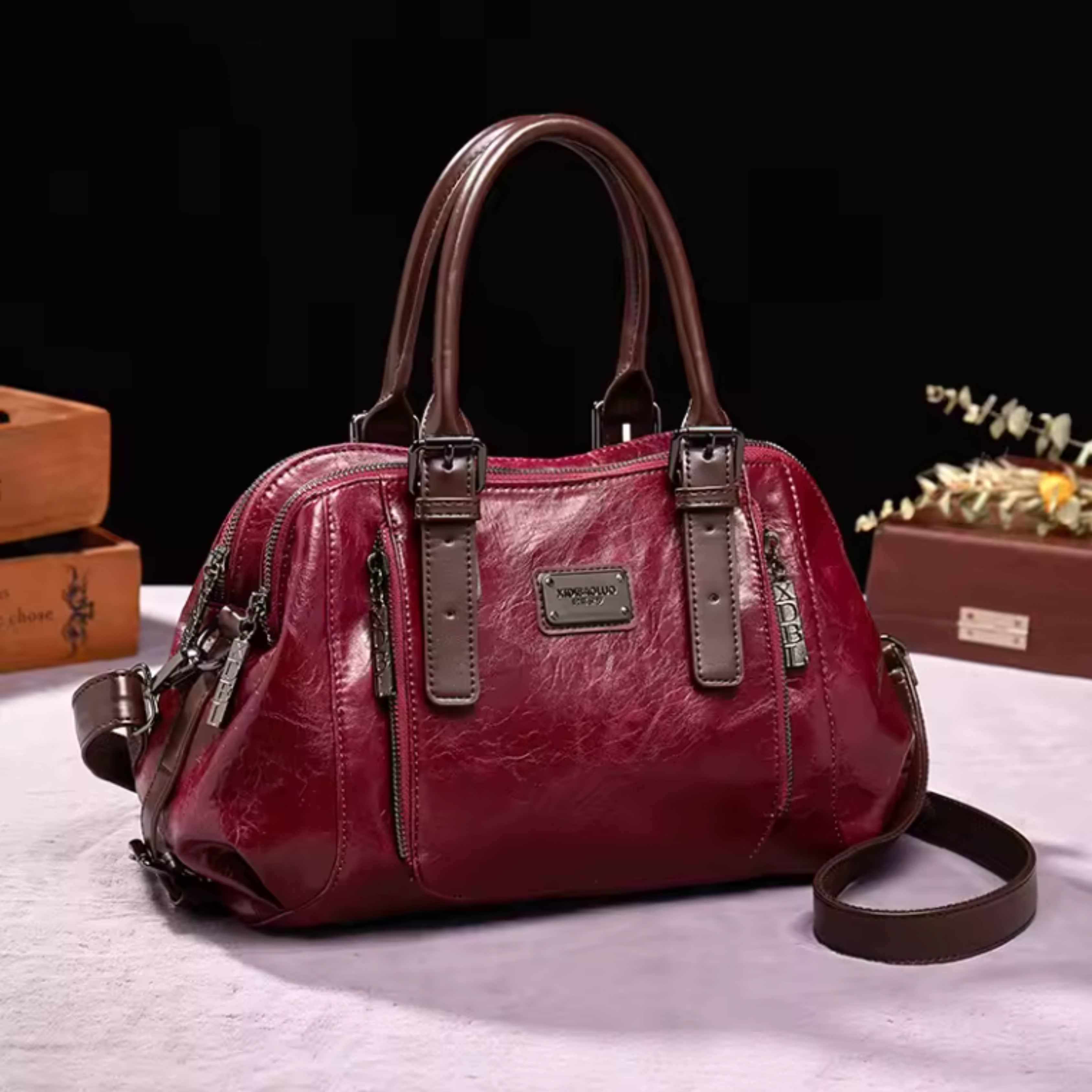 Women's Vintage Shoulder Bag | Spacious and Timeless Design