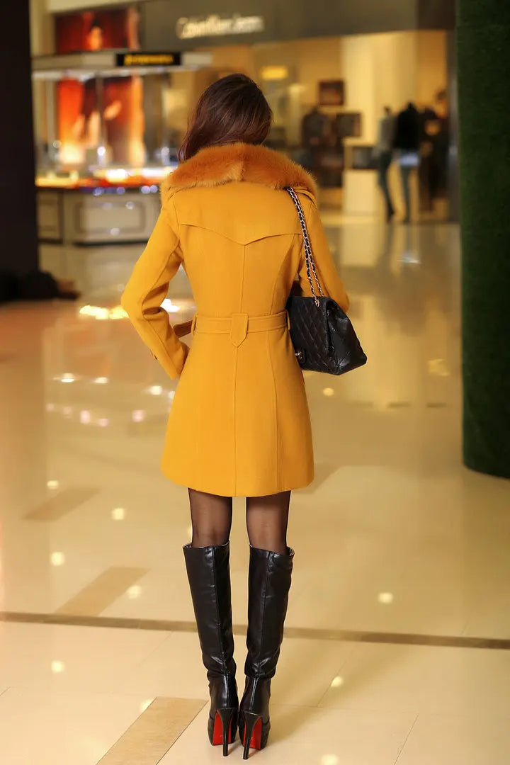 Coat for women: stylish elegance and cozy warmth 6