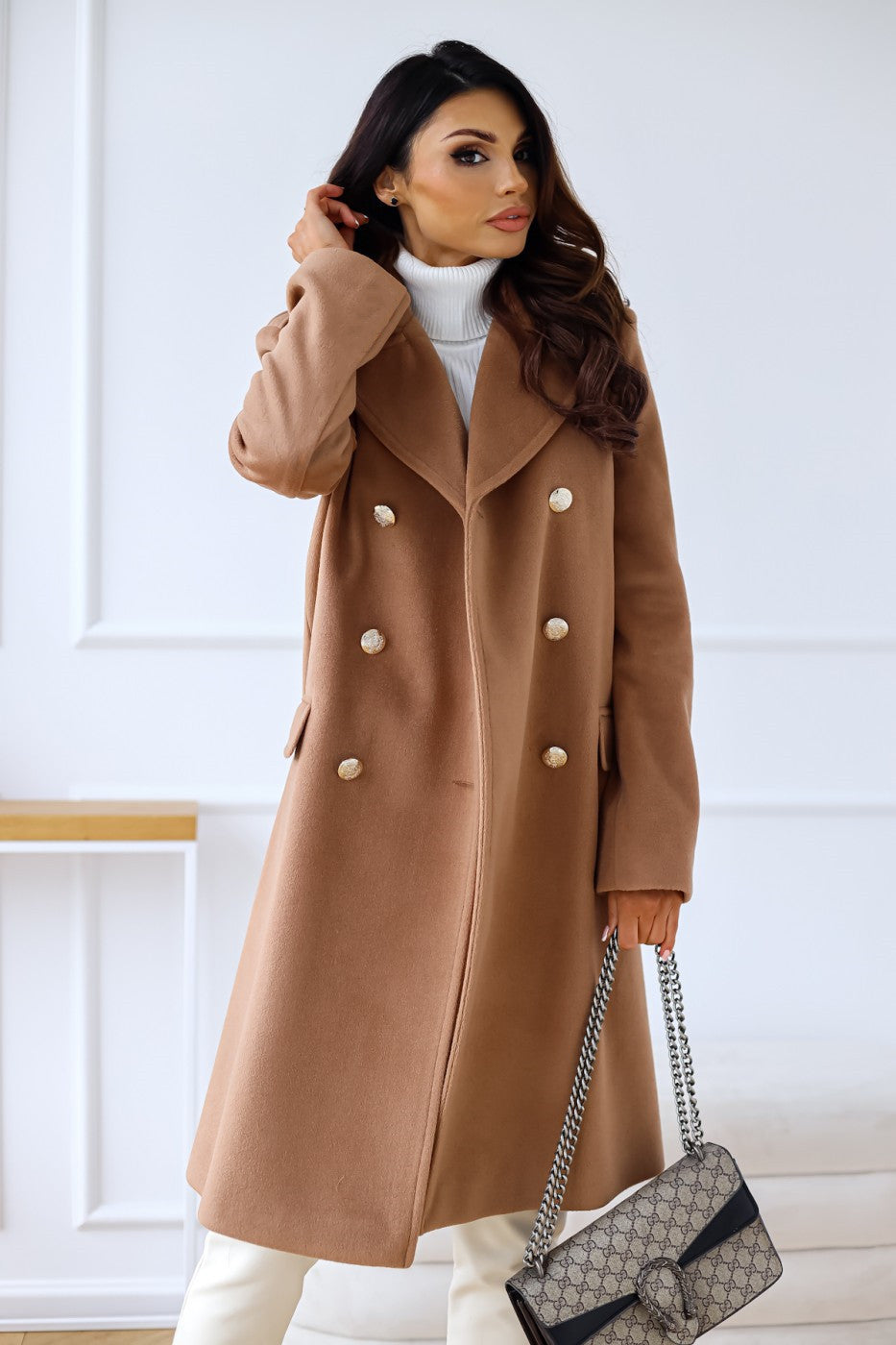 Double-breasted coat for women 4