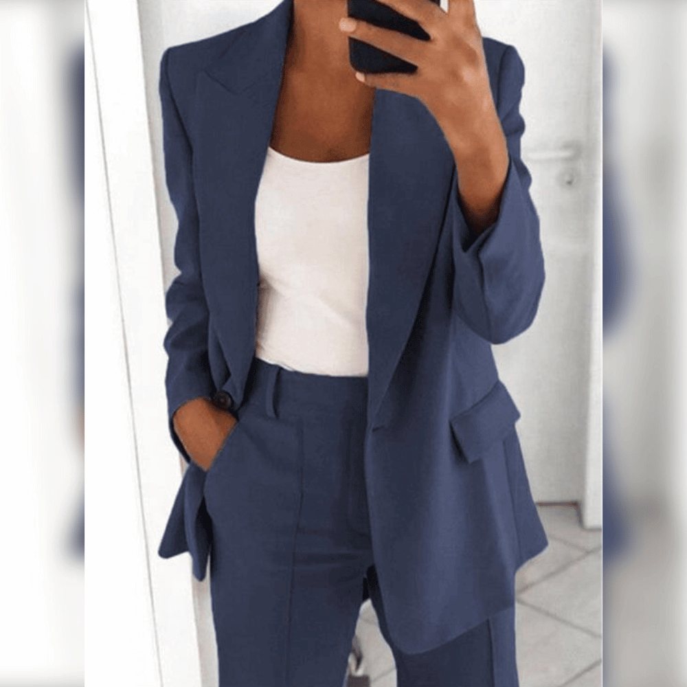 Elegant suit for women 2
