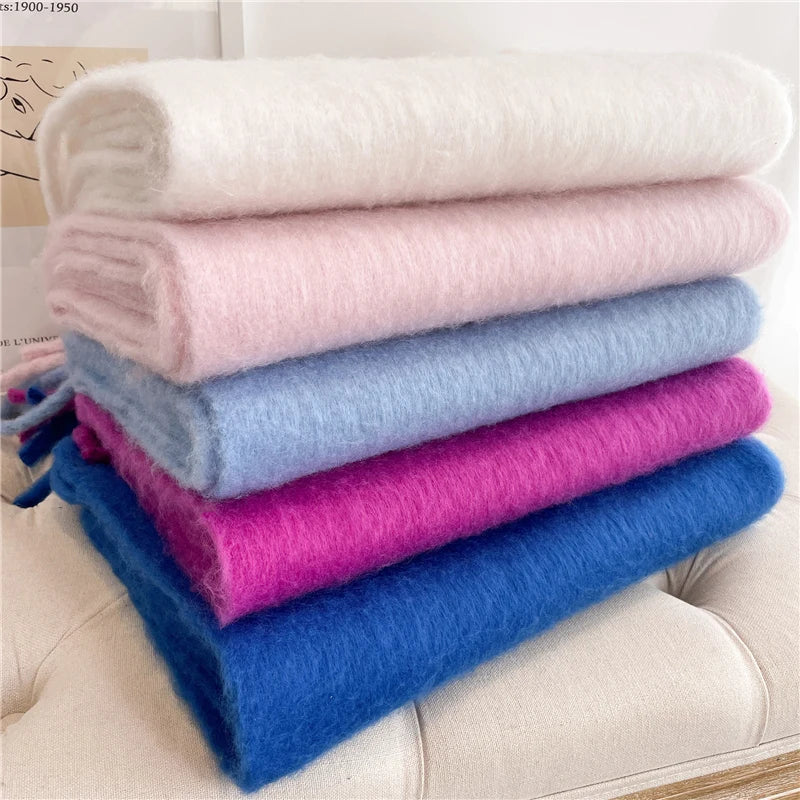 Scarf for women made of polyester, warm winter pashmina with large fringes, soft and thick 2
