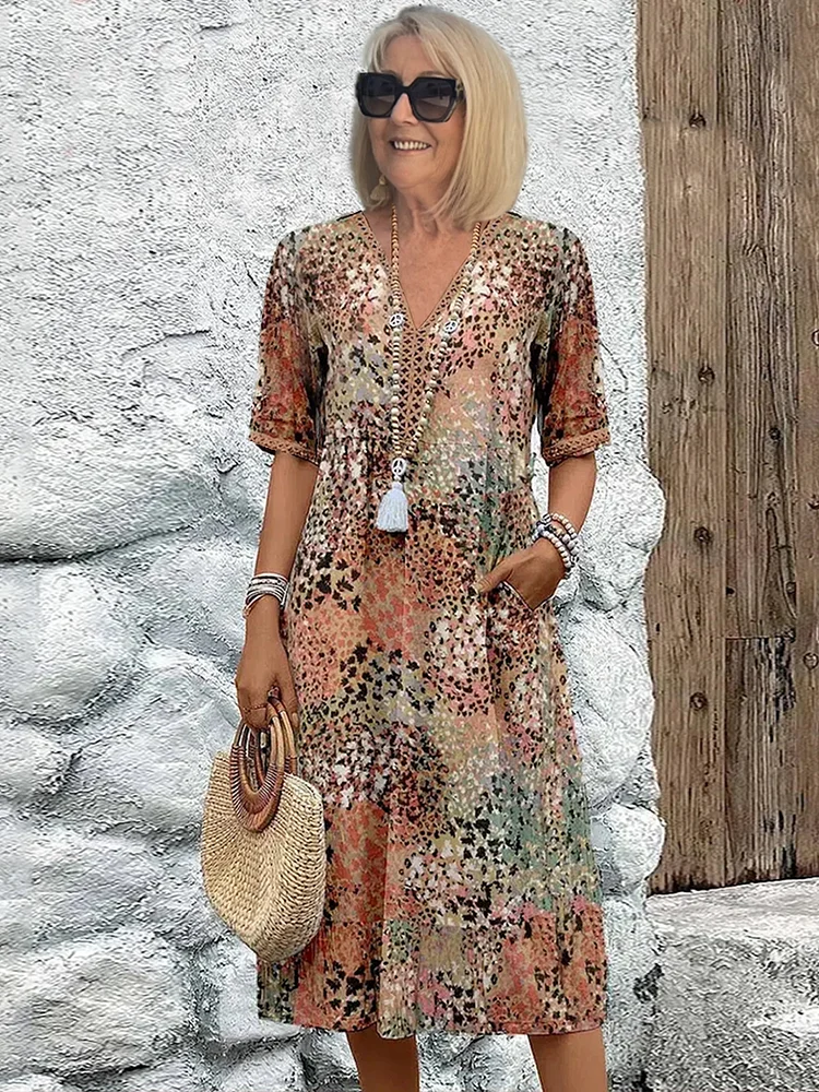 Soft women's dress with V-neck | Midi 4