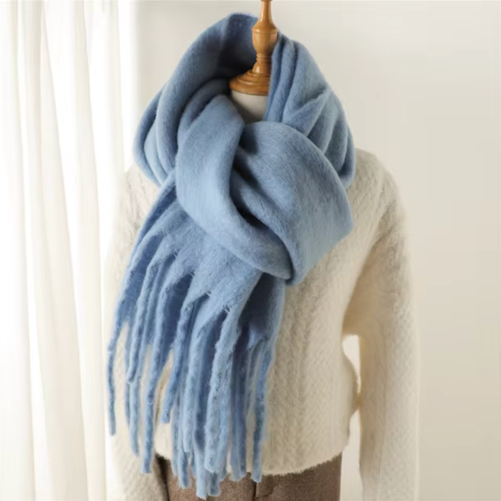 Winter Scarf for Women | Warmth and Style in Every Wrap 10