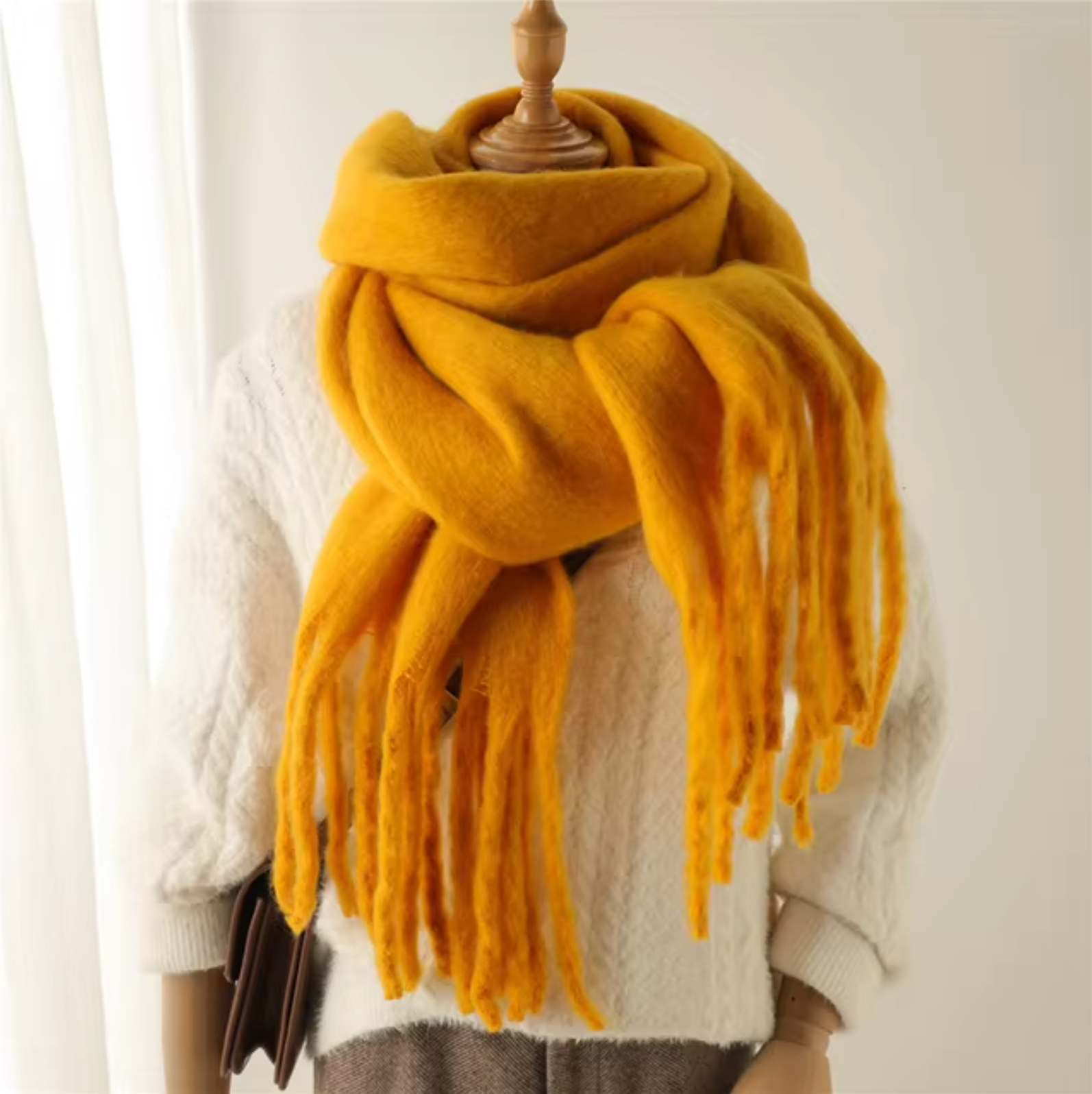 Winter Scarf for Women | Warmth and Style in Every Wrap 8