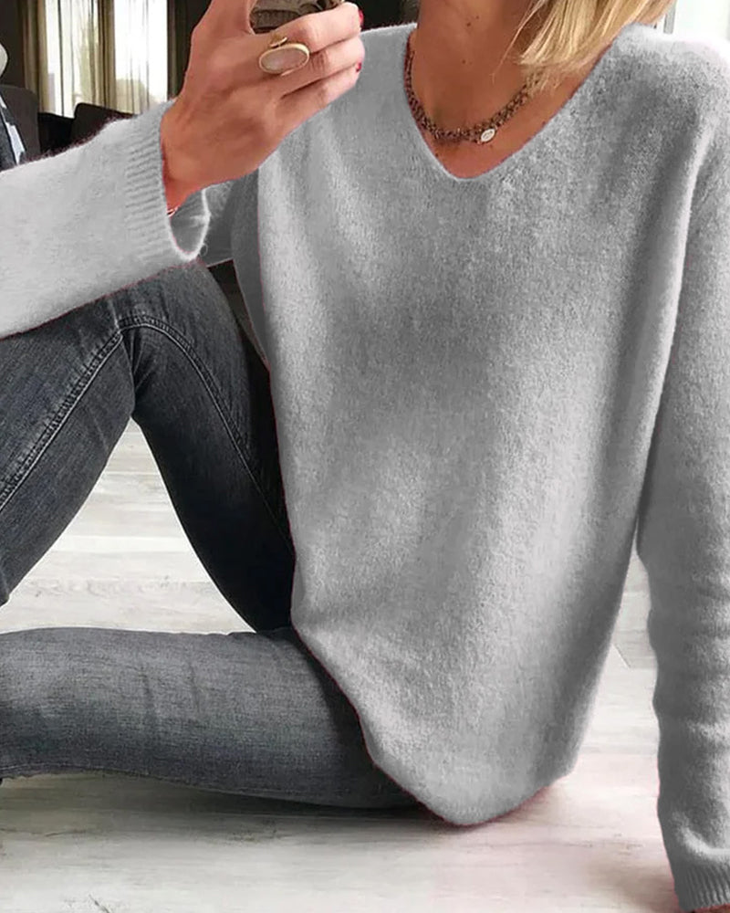 Women’s Casual V-Neck Sweater | Soft and Stylish for Everyday Wear 2