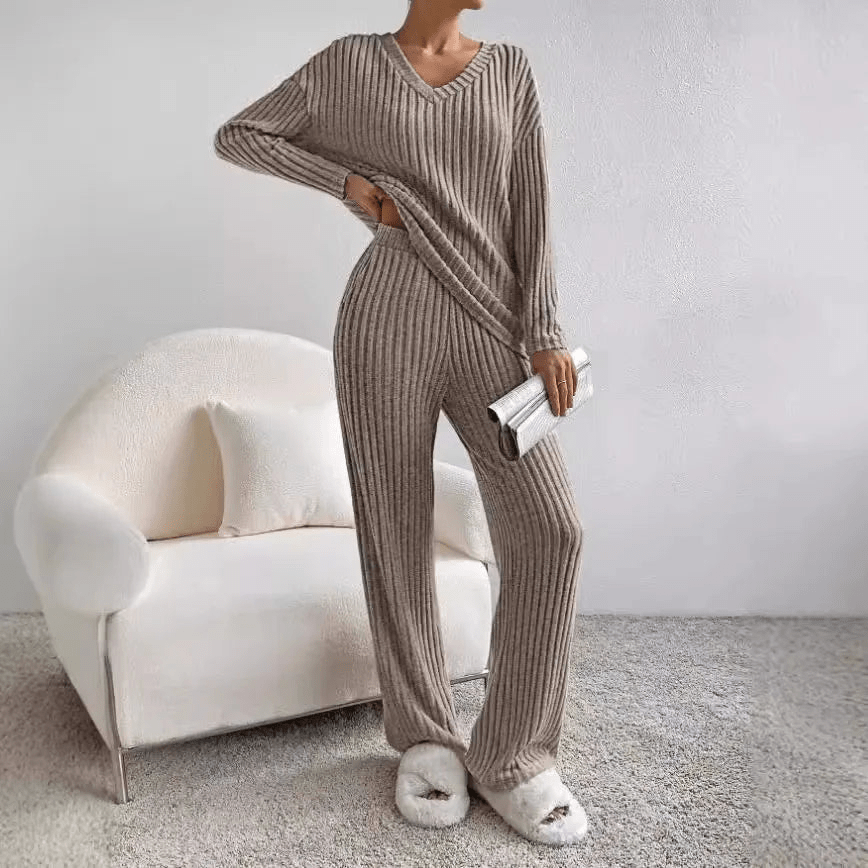 Women’s Two-Piece Lounge Set | Soft Knit | Relaxed Fit 9