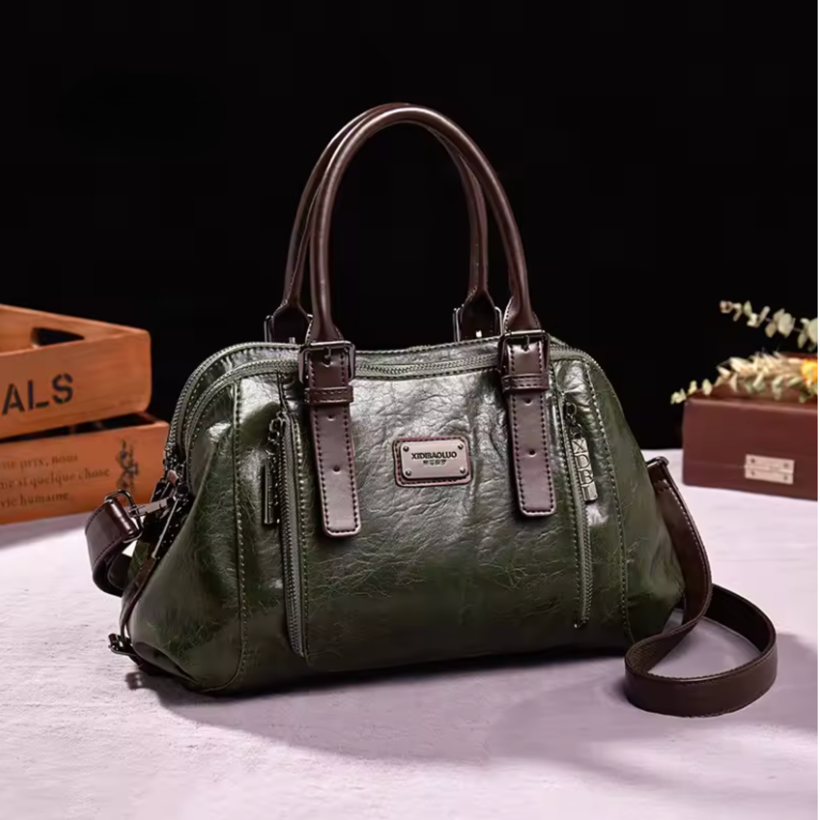 Women's Vintage Shoulder Bag | Spacious and Timeless Design